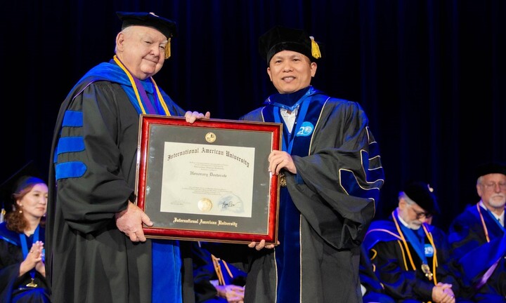 Doanh nhân Hoàng Hữu Thắng được vinh danh Tiến sĩ danh dự tại Đại học Quốc tế Hoa Kỳ (IAU)