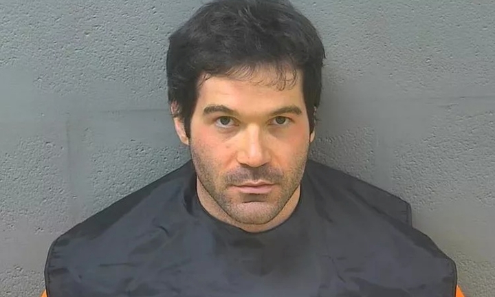 Quay lén trong nhà vệ sinh máy bay, nam tiếp viên hàng không lĩnh án hơn 18 năm tù