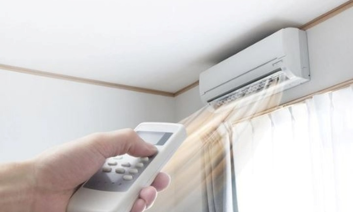 Người phụ nữ bất ngờ đột quỵ rồi tử vong sau 10 phút nằm điều hòa, bác sĩ cảnh báo