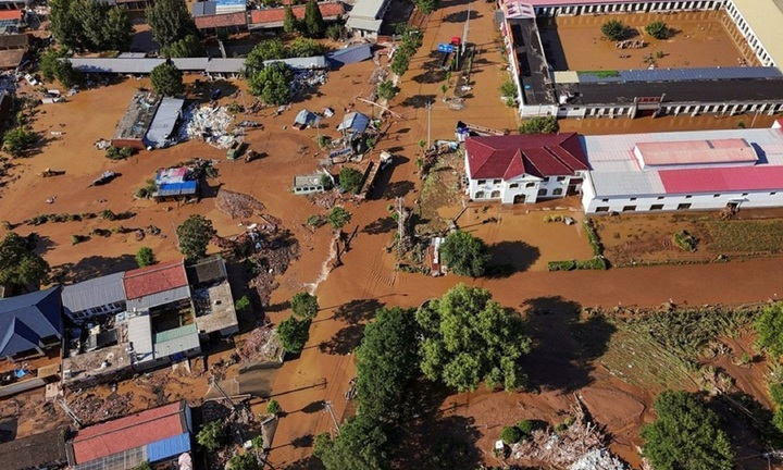 Nước lũ bất ngờ ập vào viện dưỡng lão ở Trung Quốc, 31 người thiệt mạng