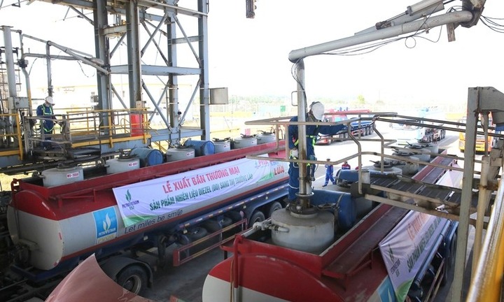 Lọc hóa dầu Bình Sơn xuất bán sản phẩm dầu DO sang thị trường Lào