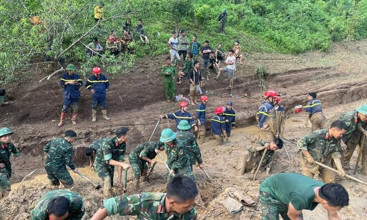 Tìm thấy thi thể 5 nạn nhân bị nước lũ cuốn trôi ở Điện Biên