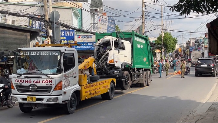 Tin tức tai nạn giao thông mới nhất ngày 3/8: Va chạm với xe cứu hộ, người đàn ông đi xe máy tử vong