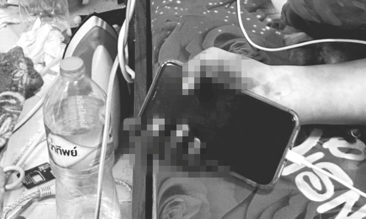 Bàng hoàng phát hiện người đàn ông tử vong trong căn hộ tại Thái Lan, tay vẫn cầm điện thoại đang sạc