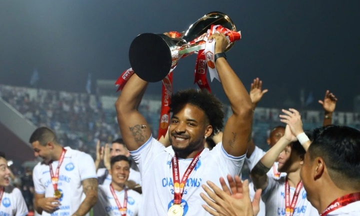 Đội tuyển Việt Nam đón tin kém vui về Nguyễn Xuân Son