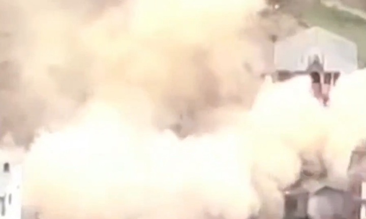 Clip: Cận cảnh lũ quét nhấn chìm một ngôi làng, hàng chục người mất tích tại Ấn Độ