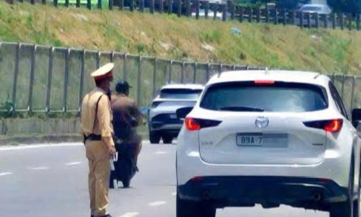 Hà Nội: Xử phạt loạt ô tô cố tình đi vào đường cấm