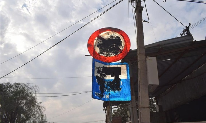 Hành vi tẩy xóa biển báo giao thông sẽ bị xử lý như thế nào?