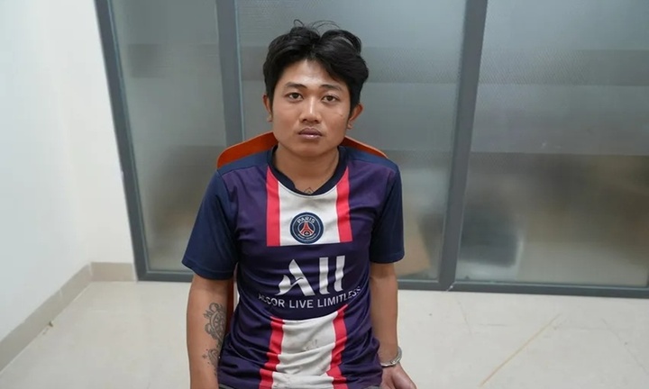 Tạm giữ Nguyễn Quốc Long đập phá 10 ô tô vì bức xúc bị bạn nhậu cho 