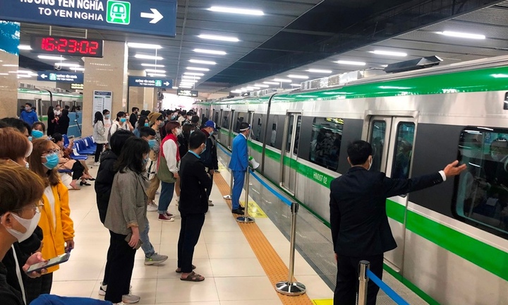 Hanoi Metro lên tiếng về việc nhân viên 