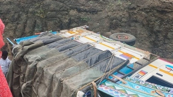 Xe ô tô chở gần 40 người bất ngờ mất lái lao xuống vực, 8 người tử vong thương tâm tại Ấn Độ