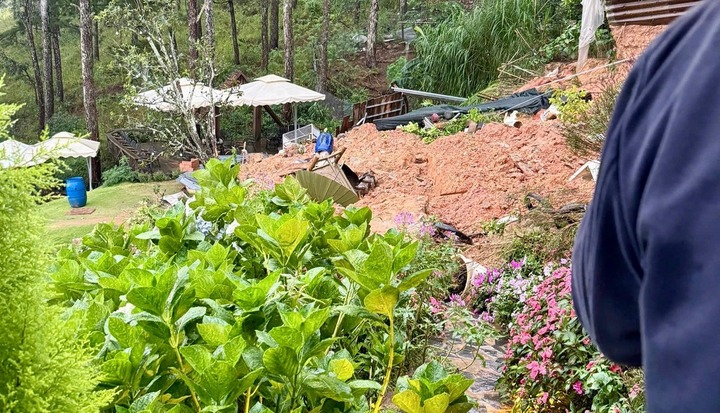 Danh tính 2 nạn nhân tử vong trong vụ sạt lở taluy ở Lâm Đồng