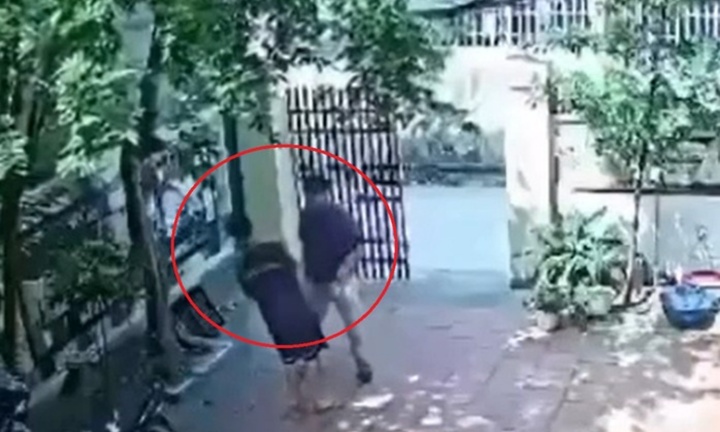 Vụ clip thầy giáo đến tận nhà tát học sinh ở Thanh Hóa: Thầy giáo tạm nghỉ công tác chuyên môn