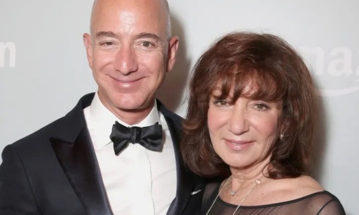 Mẹ tỷ phú Jeff Bezos qua đời ở tuổi 78