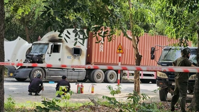 Hé lộ danh tính người đàn ông truy sát đôi nam nữ, tự thiêu trên xe container 
