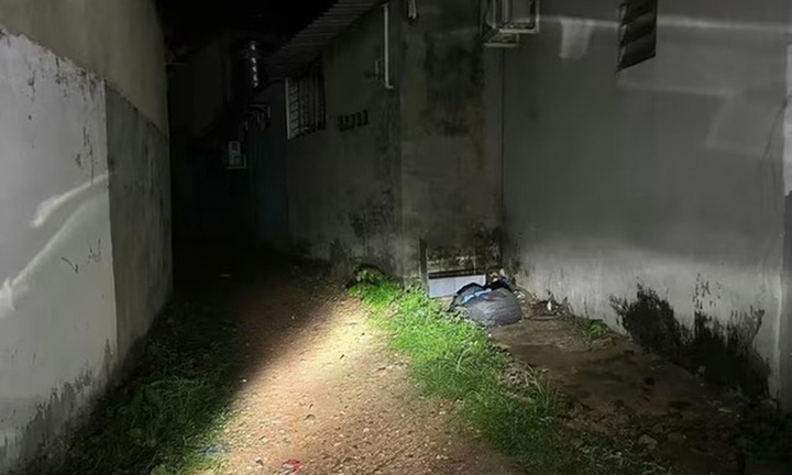 Tin pháp luật nổi bật 24h qua: Tài xế xe ôm công nghệ bị sát hại trong hẻm, ví tiền còn nguyên vẹn