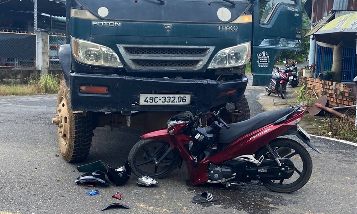 Tin tức tai nạn giao thông mới nhất ngày 18/8: Xe ben va chạm với xe máy, 2 người thương vong
