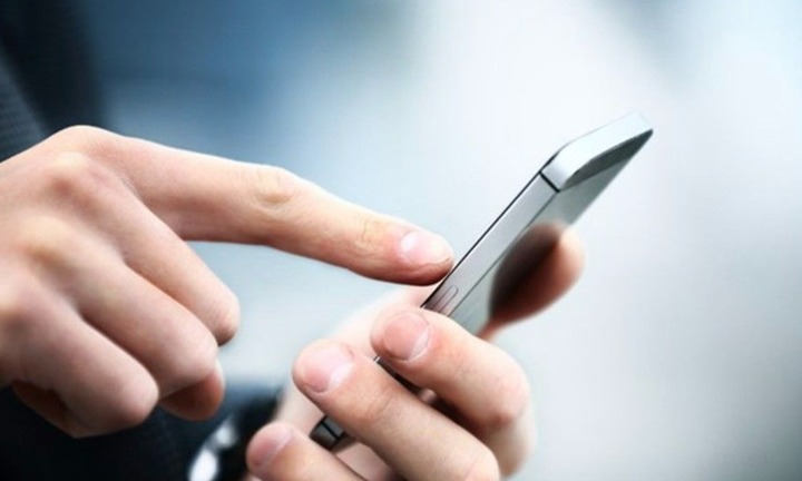 Mua sữa qua mạng, cụ bà mất hơn 500 triệu đồng sau khi nhấn vào đường  