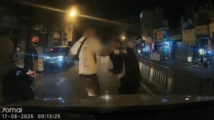 Vụ người đàn ông xăm trổ tự ngã vào đầu ô tô, đánh gãy sống mũi tài xế: Hé lộ lời khai ban đầu