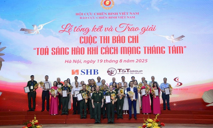36 tác phẩm được trao giải cuộc thi báo chí Tỏa sáng hào khí cách mạng Tháng Tám