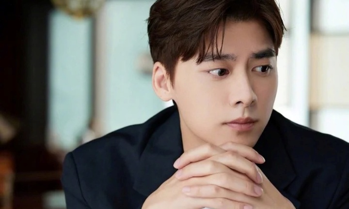  Sụp đổ sự nghiệp vì bê bối mua dâm, nam diễn viên nổi tiếng một thời tiếp tục gặp “biến căng”