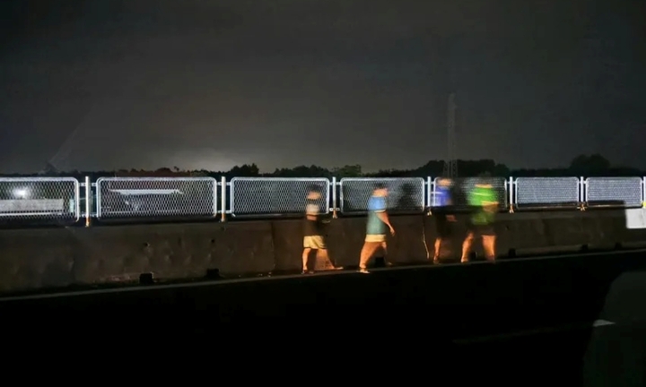 Phát hiện 4 thiếu niên ở Quảng Trị đi bộ trên cao tốc Vạn Ninh - Cam Lộ