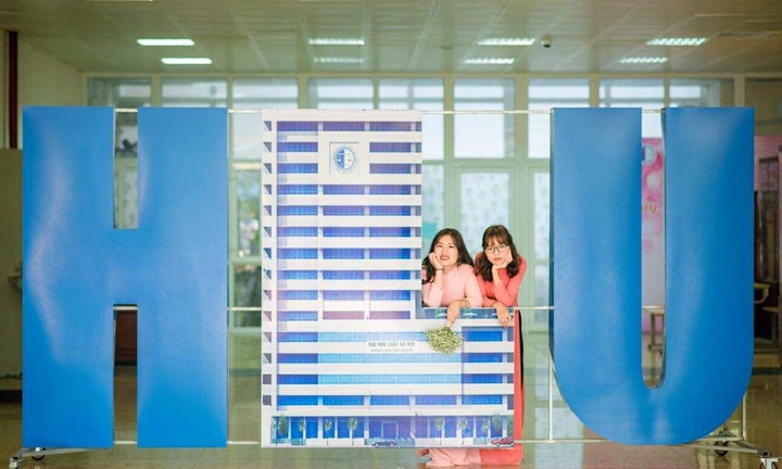 Trường Đại học Luật Hà Nội công bố điểm chuẩn 2025, từ 19,75 đến 25,55 theo tổ hợp D01