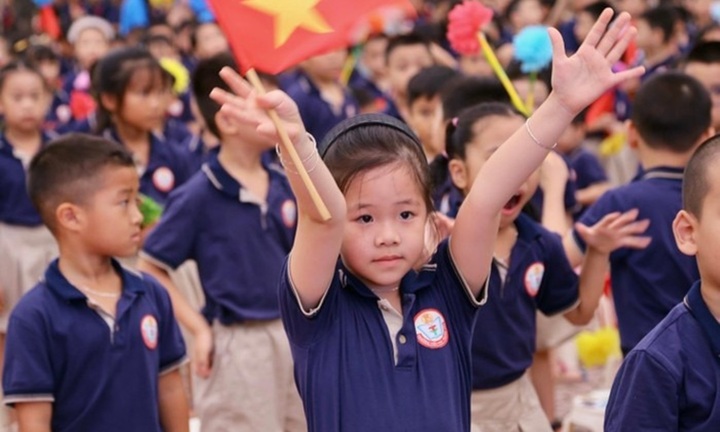 Năm học mới 2025-2026, học sinh, sinh viên cả nước đón loạt tin vui