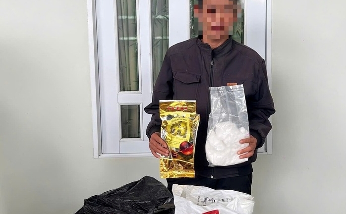 Bắt giữ Hà Văn Thơ đang vận chuyển ma túy đi tiêu thụ ở xã biên giới Quảng Ngãi