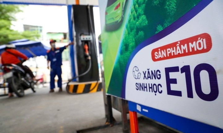 Đề xuất toàn bộ ô tô, xe máy trên toàn quốc dùng xăng E10 từ 1/1/2026