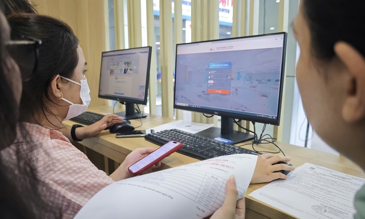 So kè điểm chuẩn ngành Khoa học máy tính 2025: Nơi 
