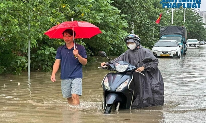 Bão số 5 khiến hơn 1,6 triệu hộ dân bị mất điện, 6.808 nhà tốc mái, hư hại