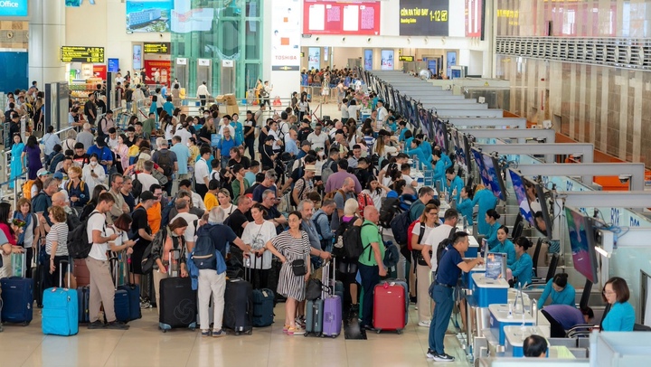 Sân bay Nội Bài dự kiến đón lượng khách kỷ lục dịp 2/9