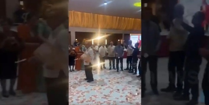 Clip: Tiền bay ngập phòng, rơi kín sàn nhà trong bữa tiệc ở Philippines