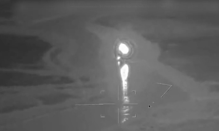 USV Nga giáng đòn