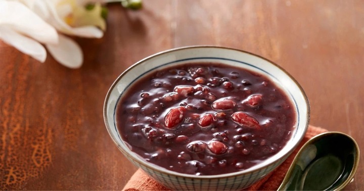 Vì sao giới trẻ rủ nhau ăn chè đậu đỏ trong ngày lễ Thất tịch?