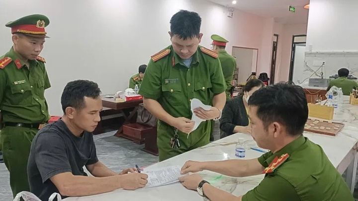 Khởi tố chủ cơ sở massage hoạt động mại dâm ở Đắk Lắk