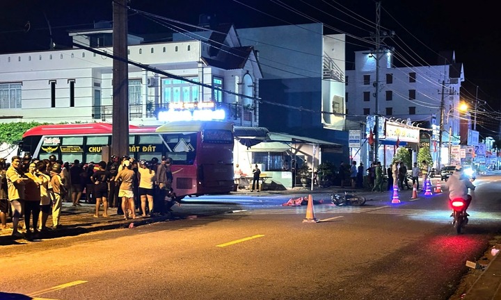 Tin tức tai nạn giao thông mới nhất ngày 3/9: Xe máy va chạm ô tô khách, một người tử vong