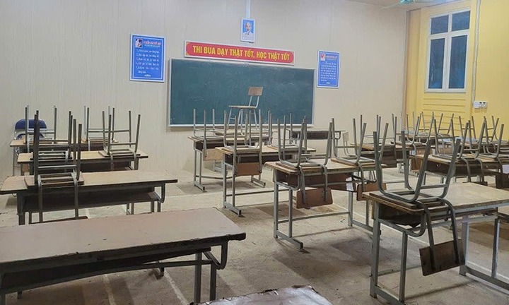 Trường vùng lũ ở Điện Biên mượn nhà văn hóa, trụ sở xã đón học sinh ngày khai giảng