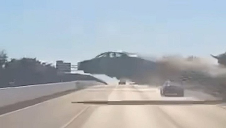Cụ ông 70 tuổi lên cơn co giật khi đang lái xe, ô tô lao qua 4 làn đường trên cao tốc như trong phim