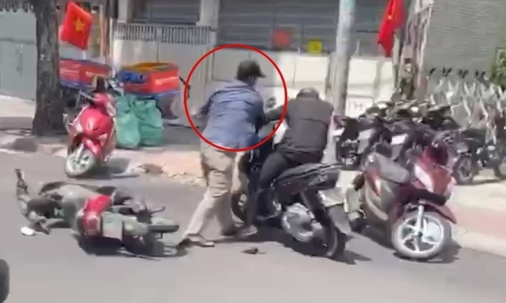 Xác minh vụ nam thanh niên bị chửi bới, đuổi đánh giữa đường ở TP.HCM