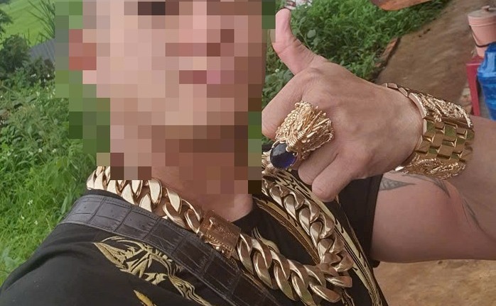 Người đàn ông ở TP.HCM ngủ quên trên ô tô, mất gần 30 cây vàng: Camera tiết lộ manh mối