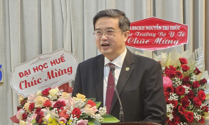 Chân dung  Hiệu trưởng Trường Đại học Y - Dược Huế