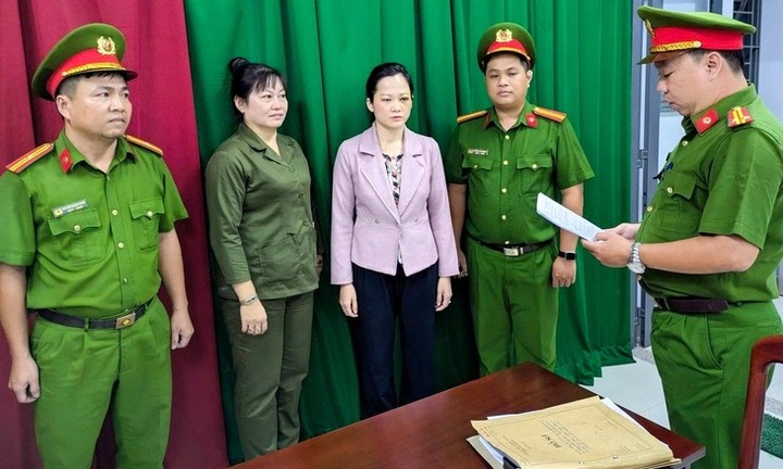 Hành hung khách hàng ở TP.HCM, bà chủ nha khoa Tuyết Chinh khai gì?