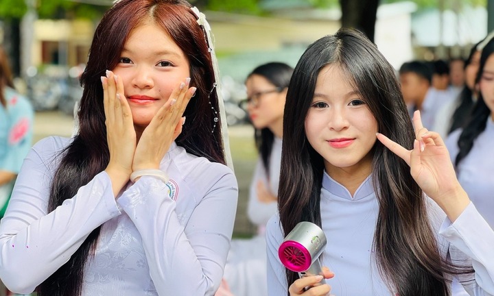 Học sinh lớp 9, 12 ở TP.HCM được ôn thi miễn phí