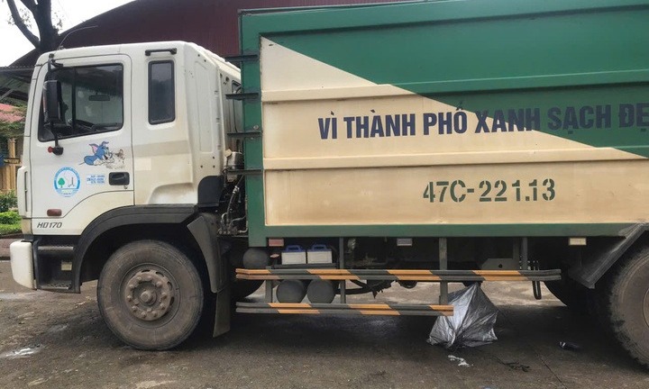 Vụ học sinh lớp 6 tử vong sau va chạm với xe thu gom rác ở Đắk Lắk: Trường học báo cáo gì?
