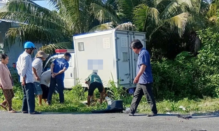 Tin tức tai nạn giao thông mới nhất ngày 12/9: 2 xe máy va chạm khi qua cầu, một phụ nữ tử vong