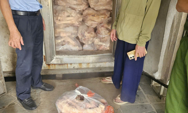 QLTT Hà Nội: Phát hiện 3,5 tấn xương bò không rõ nguồn gốc, xuất xứ