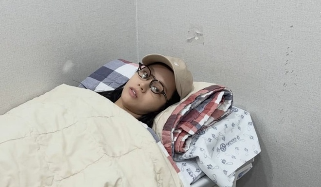 Nữ ca sĩ nổi tiếng showbiz bị chấn thương, nhập viện cấp cứu trong đêm