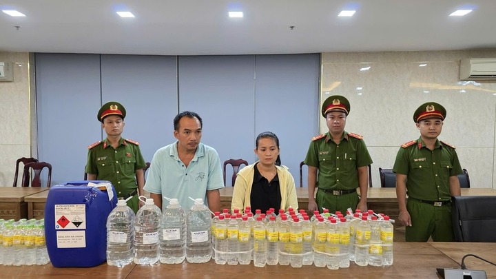 Triệt phá cơ sở sản xuất giấm giả từ axit công suất hơn 1.000 lít/ngày ở Đà Nẵng